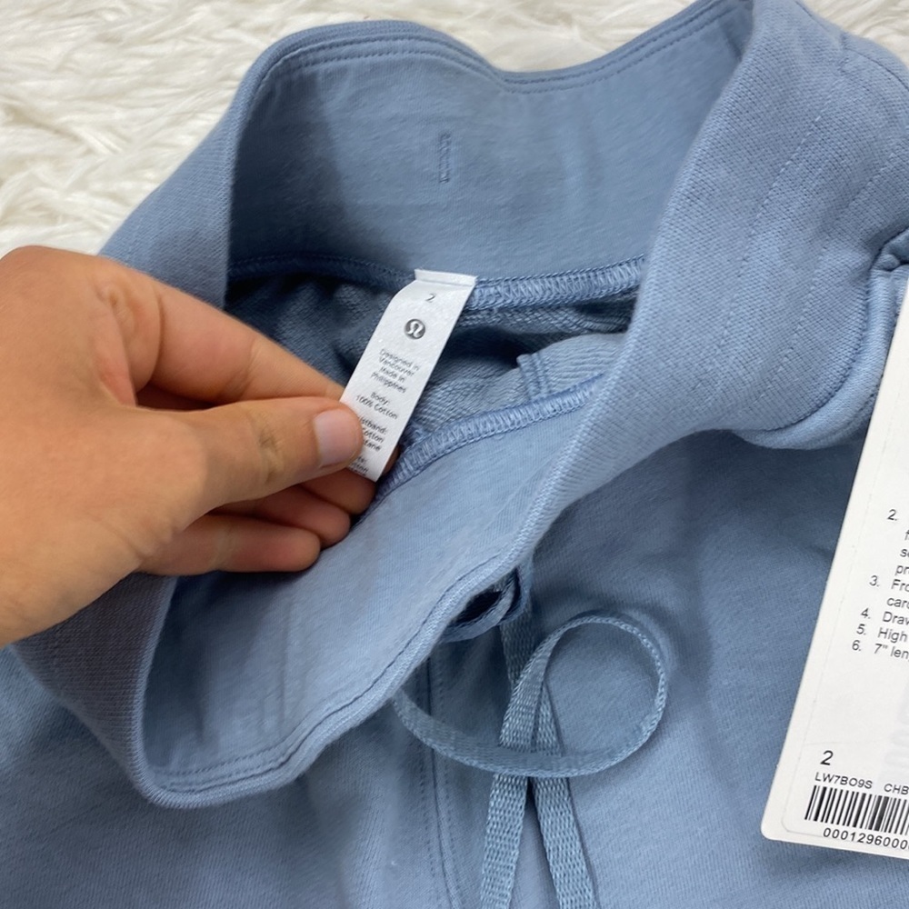 NWT Lululemon All Yours High Rise Short *7" Chambray - Picture 3 of 5